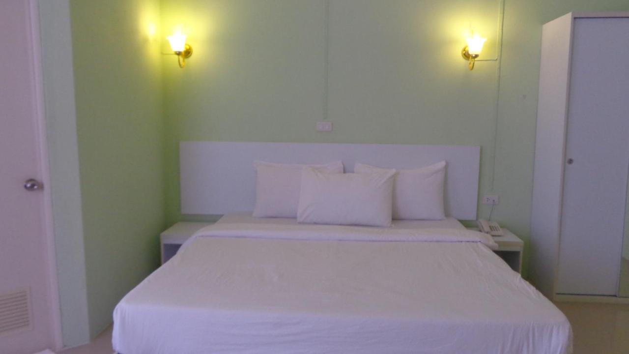 Siam Apple Hotel & Resort Ban Khlong Exterior foto